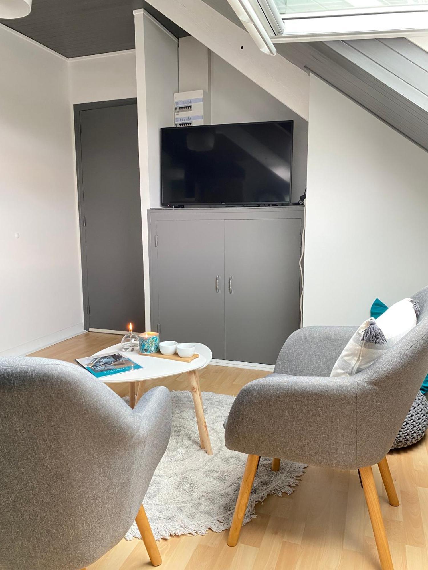 Appartement Agreable Cocon Sous Les Toits - Parking - Wifi à Pleneuf-Val-Andre Extérieur photo